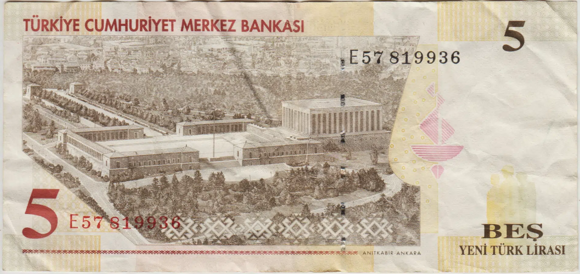 8. EMİSYON 5 YTL E57 YENİ TÜRK LİRASI. ÇOK TEMİZ.