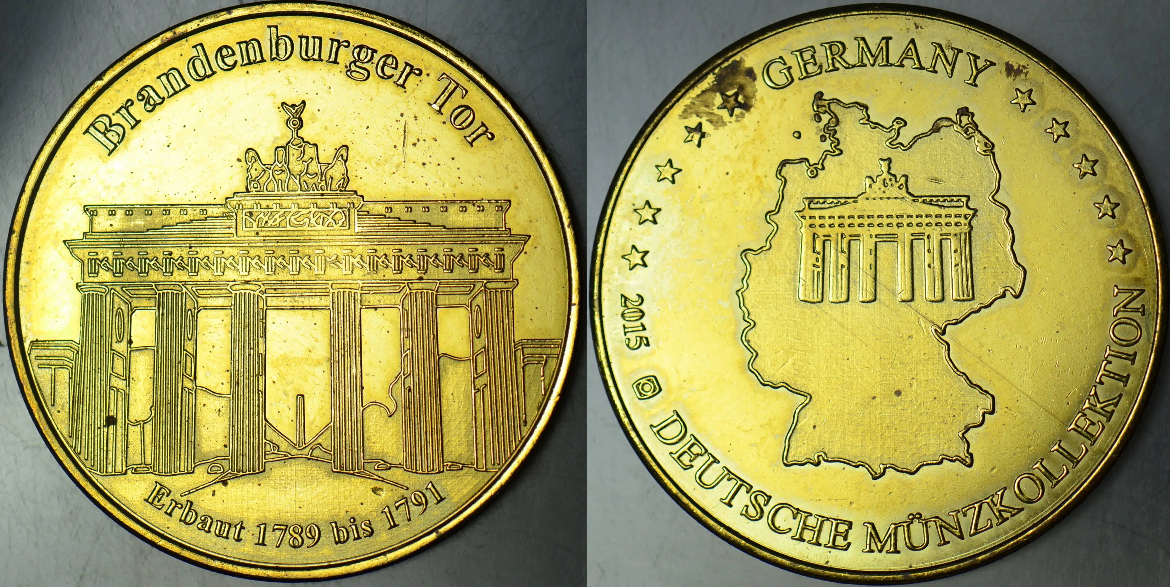 ALMANYA BERLİN BRANDENBURG KAPISI 2015 MADALYON. 35 mm ÇİL(-)