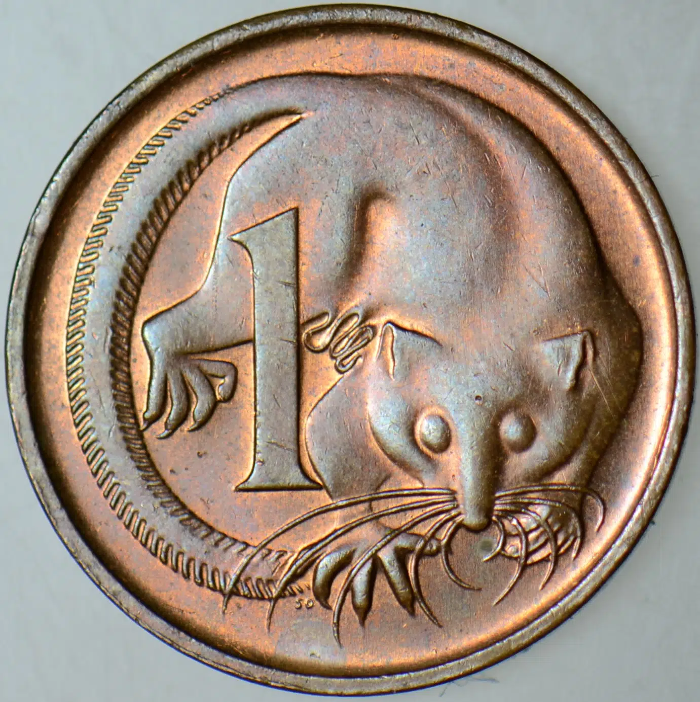 AVUSTRALYA 1 CENT 1985 UÇAN FARE TEMALI. KRALİÇE 17,6 mm ÇA.