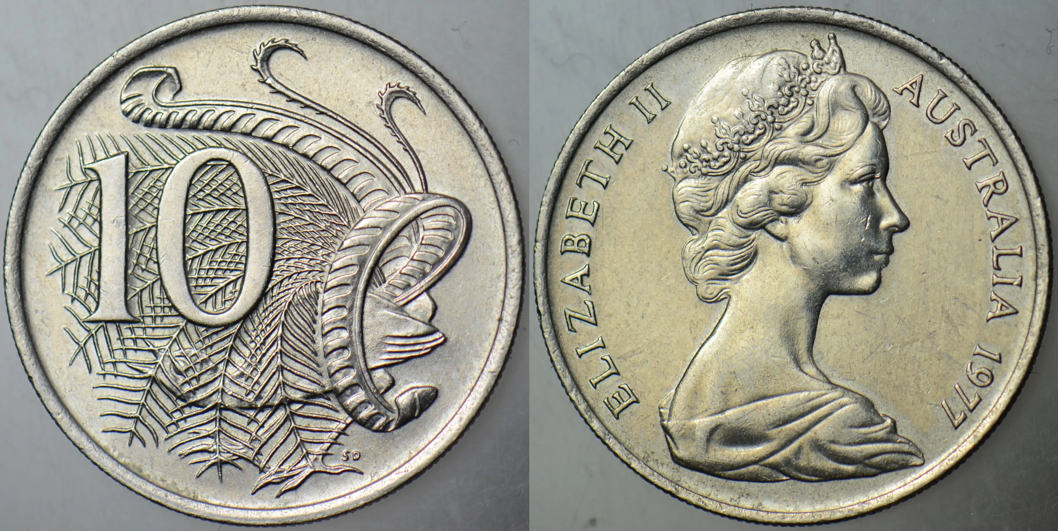 AVUSTRALYA 10 CENT 1977 LİR KUŞU TEMALI. KRALİÇE II. ELİZABETH. 23,6 mm