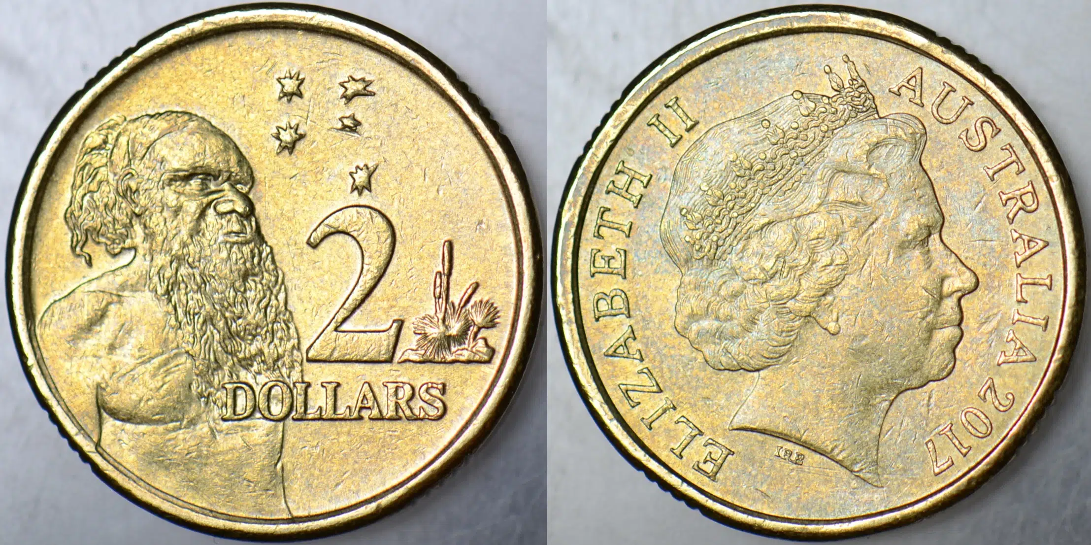 AVUSTRALYA 2 DOLAR 2017 KRALİÇE II. ELİZABETH-ABORİJİN TEMALI. 20,5 mm.