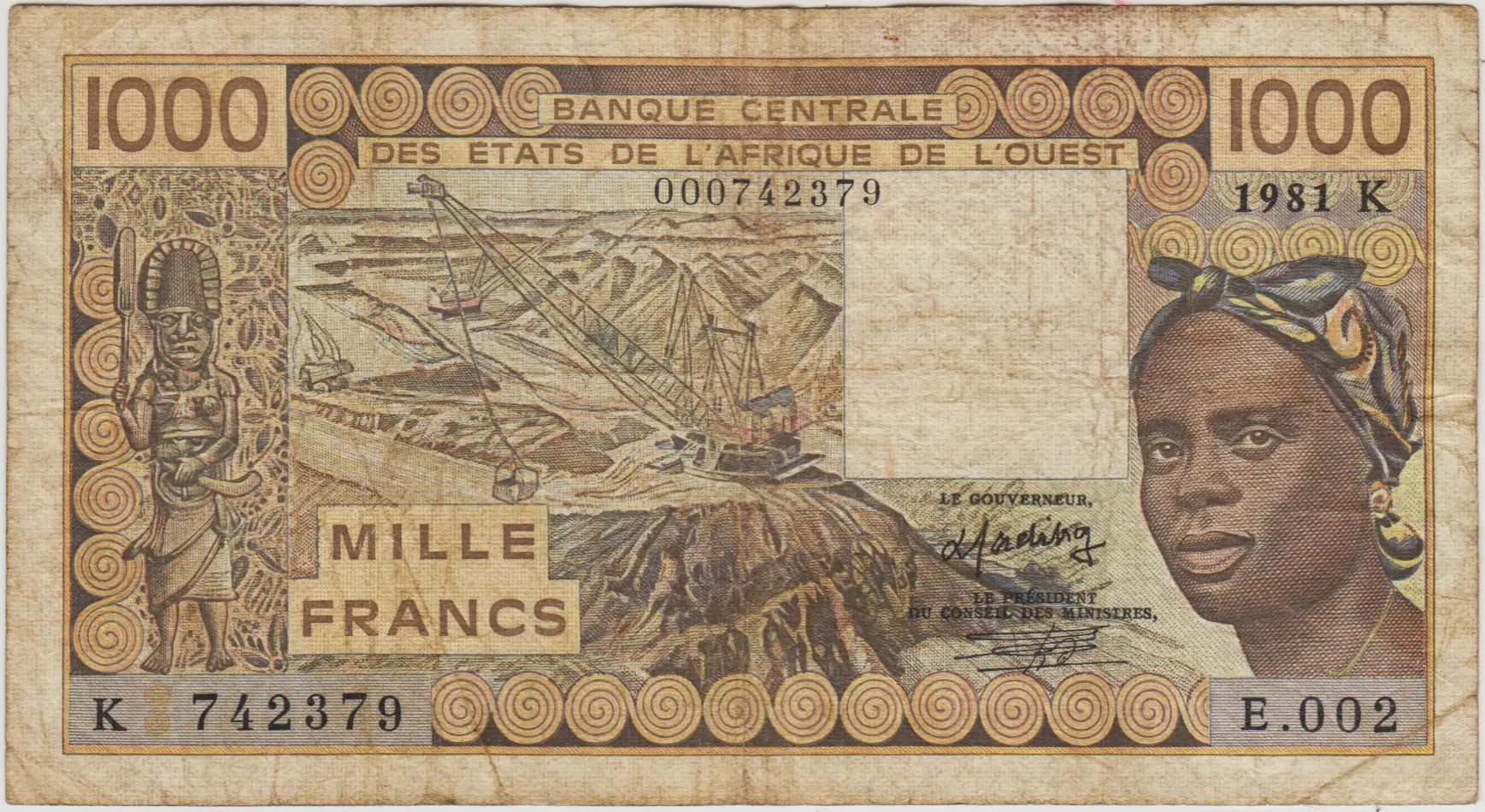 BATI AFRİKA DEVLETLERİ 1000 FRANK 1981 K=SENEGAL. TEMİZ+