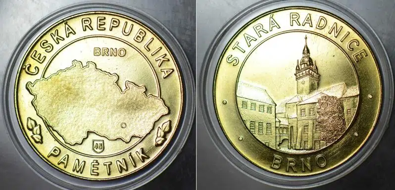 ÇEKYA BRNO ŞEHRİ HATIRA MADALYON 36 mm ÇAPINDA. KENDİ KORUMA KAPSÜLÜ İÇİNDE ÇİL KONDİSYON.
