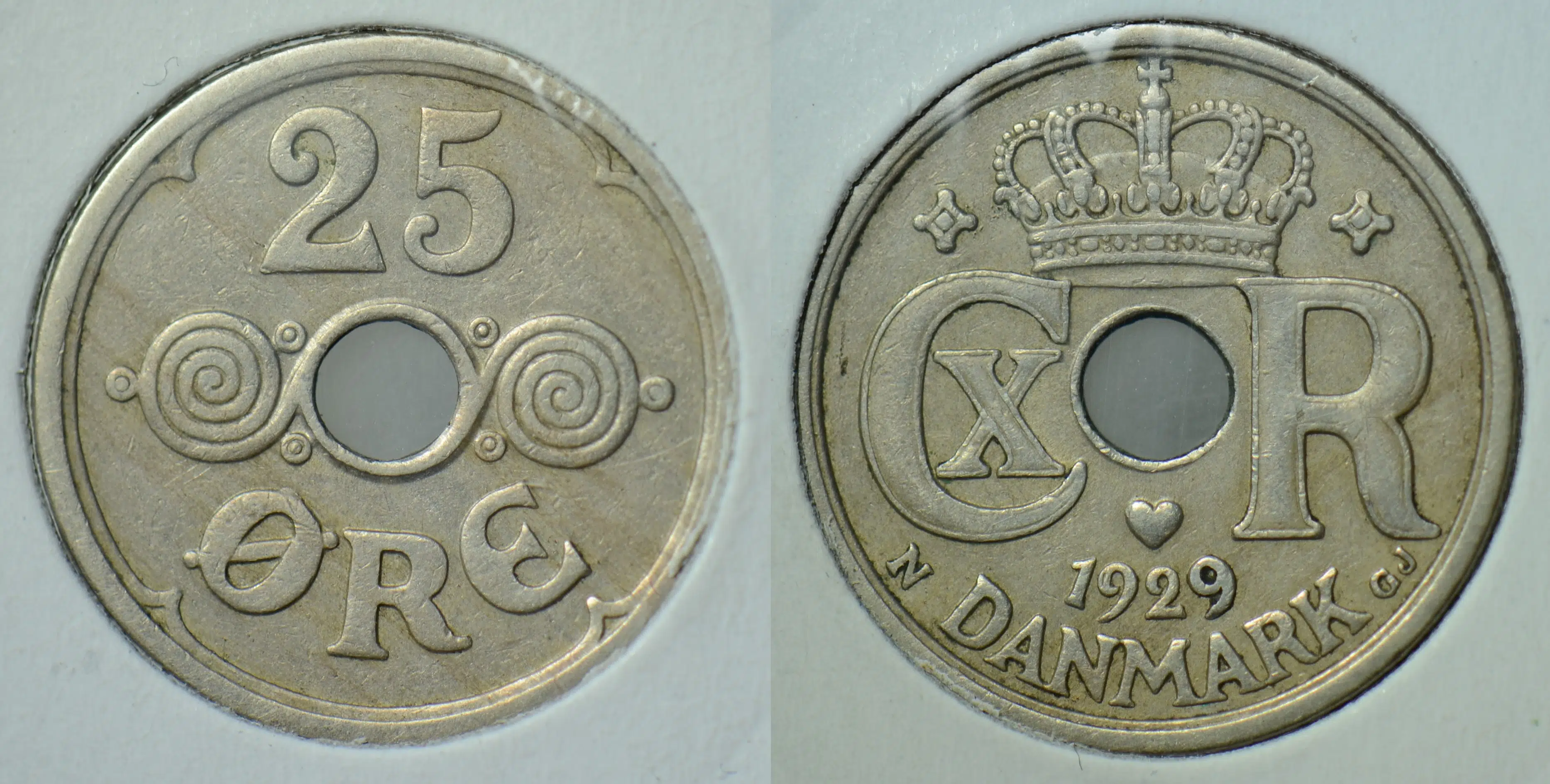 DANİMARKA 25 ÖRE 1929 LEUCHTTURM MARKA KAPAMADA.