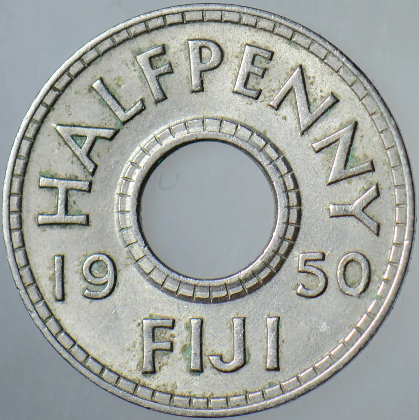 FİJİ YARIM PENNY 1950 KRAL 6. GEORGE DÖNEMİ.