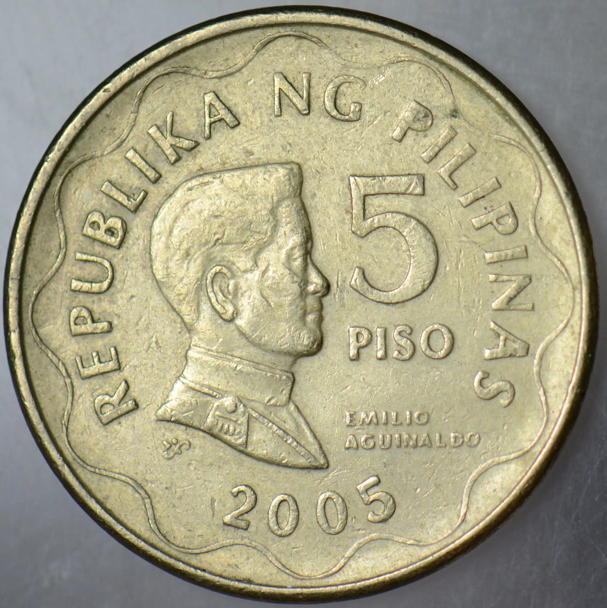 FİLİPİNLER 5 PİSO 2005.