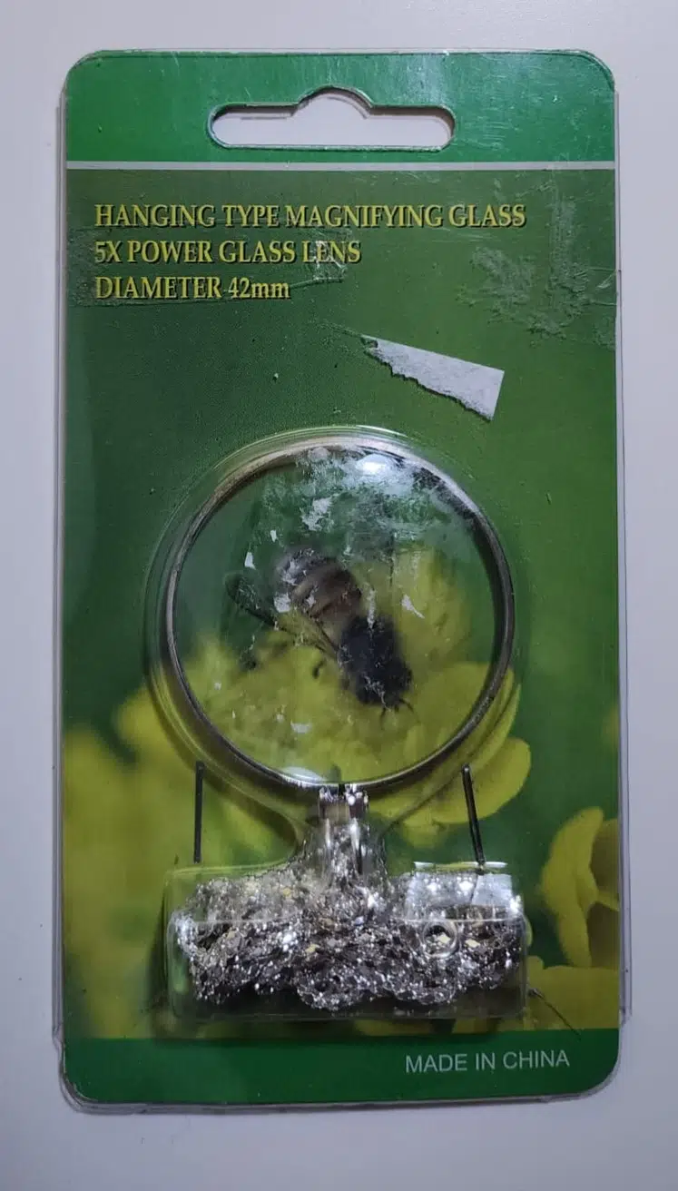 GERÇEK CAM KALİTELİ 5X BÜYÜTEÇ. ZİNCİRLİ-ÇOK KALİTELİ 42 mm. PAKEDİNDE SIFIR ÜRÜN.