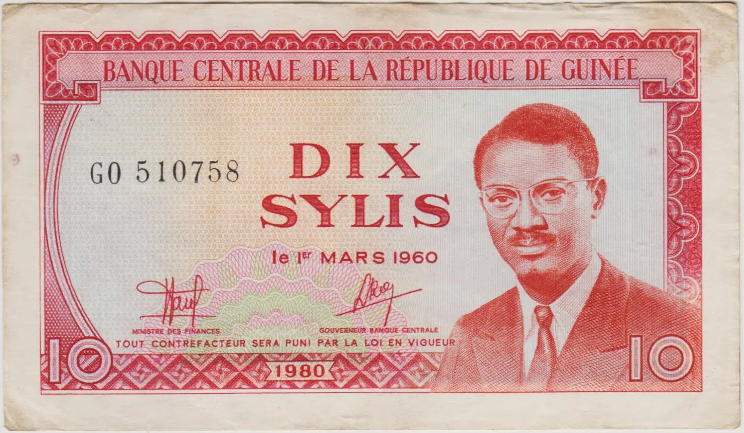 GİNE 10 SYLİS 1980 ÇOK ÇOK TEMİZ.