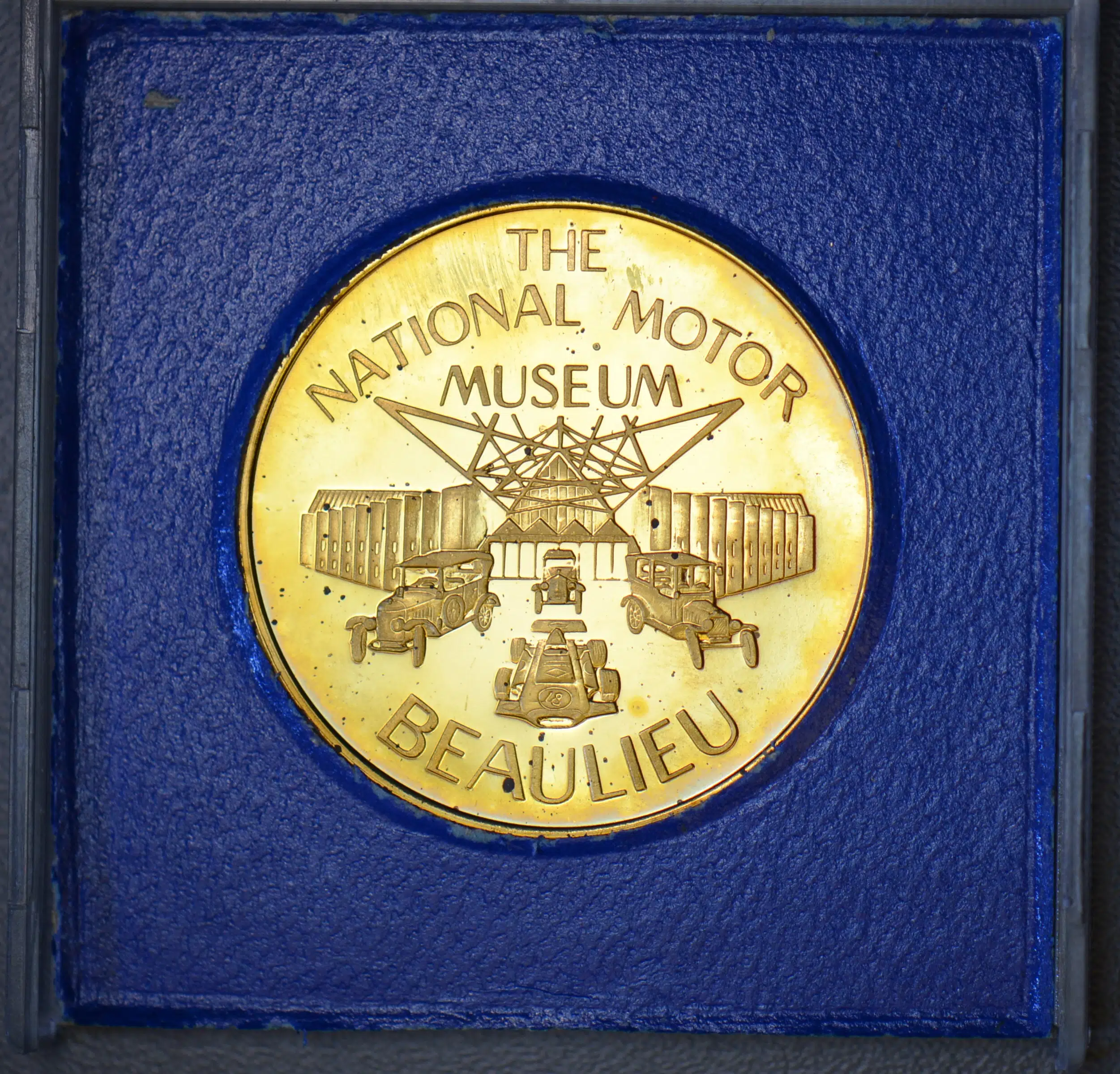İNGİLTERE - BEAULIEU ULUSAL MOTOR MÜZESİ 40 mm ORİJİNAL KUTUSUNDA PROOF BASKI ÇİL.