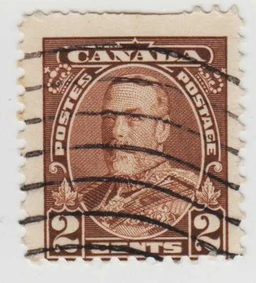 KANADA POSTALARI KRAL 5. GEORGE 1935 DAMGALI PUL - DEVLET BAŞKANLARI - ÜNLÜ KİŞİLER. 2 CENT DEĞERİNDE.