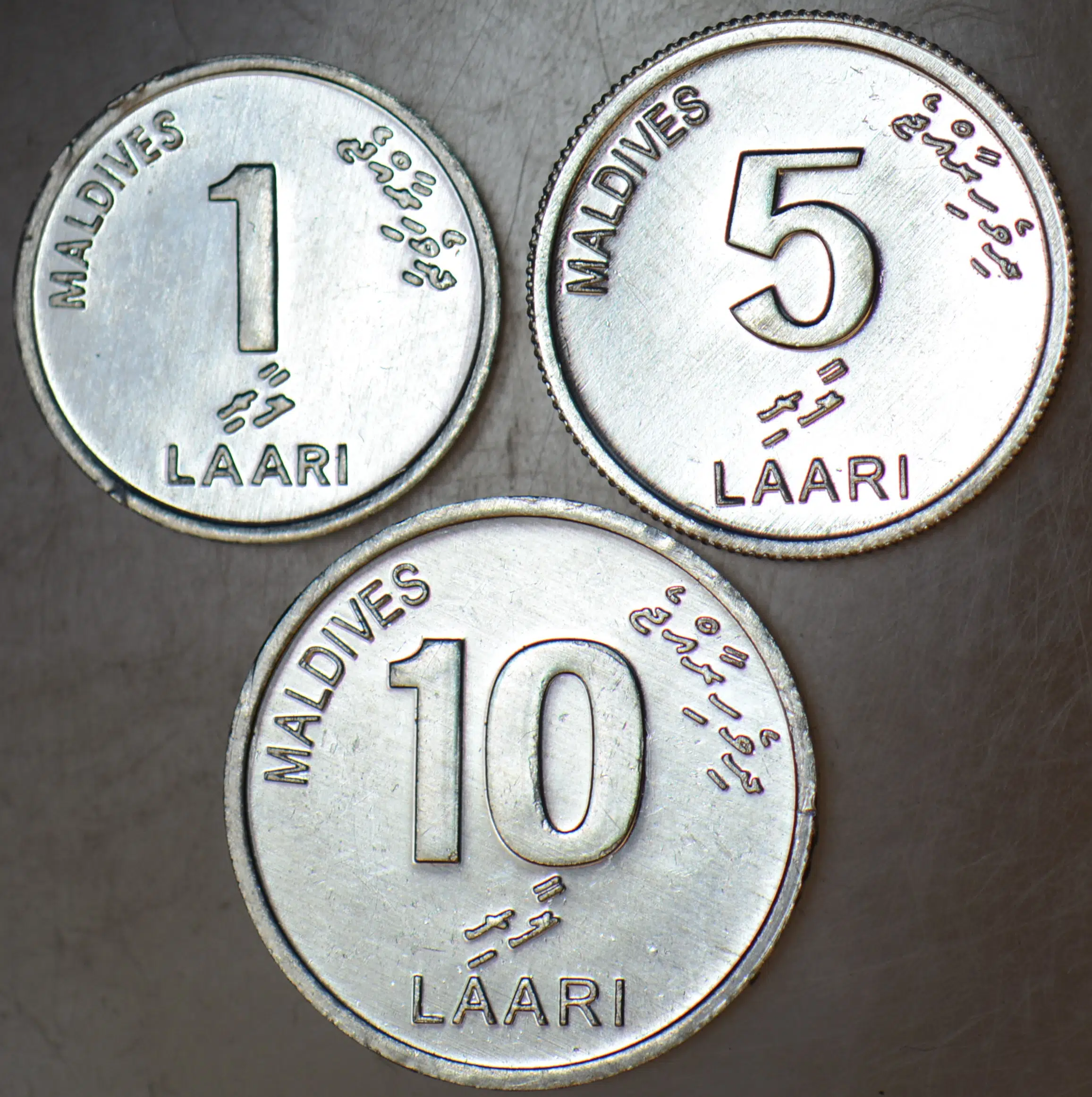 MALDİVLER 1-5-10 LAARİ 2012 ÇİL SET.