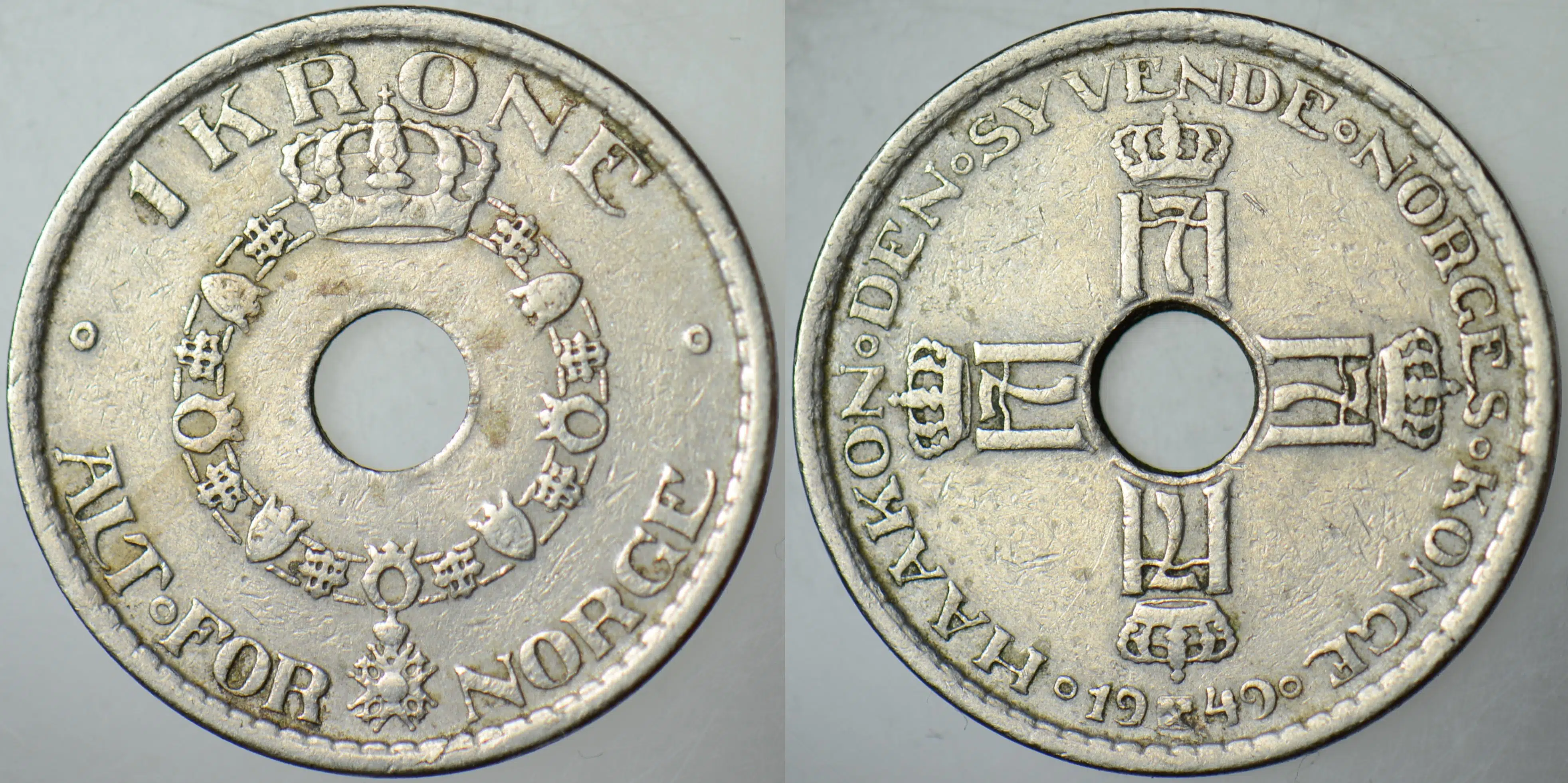 NORVEÇ 1 KRON 1949 DELİKLİ.