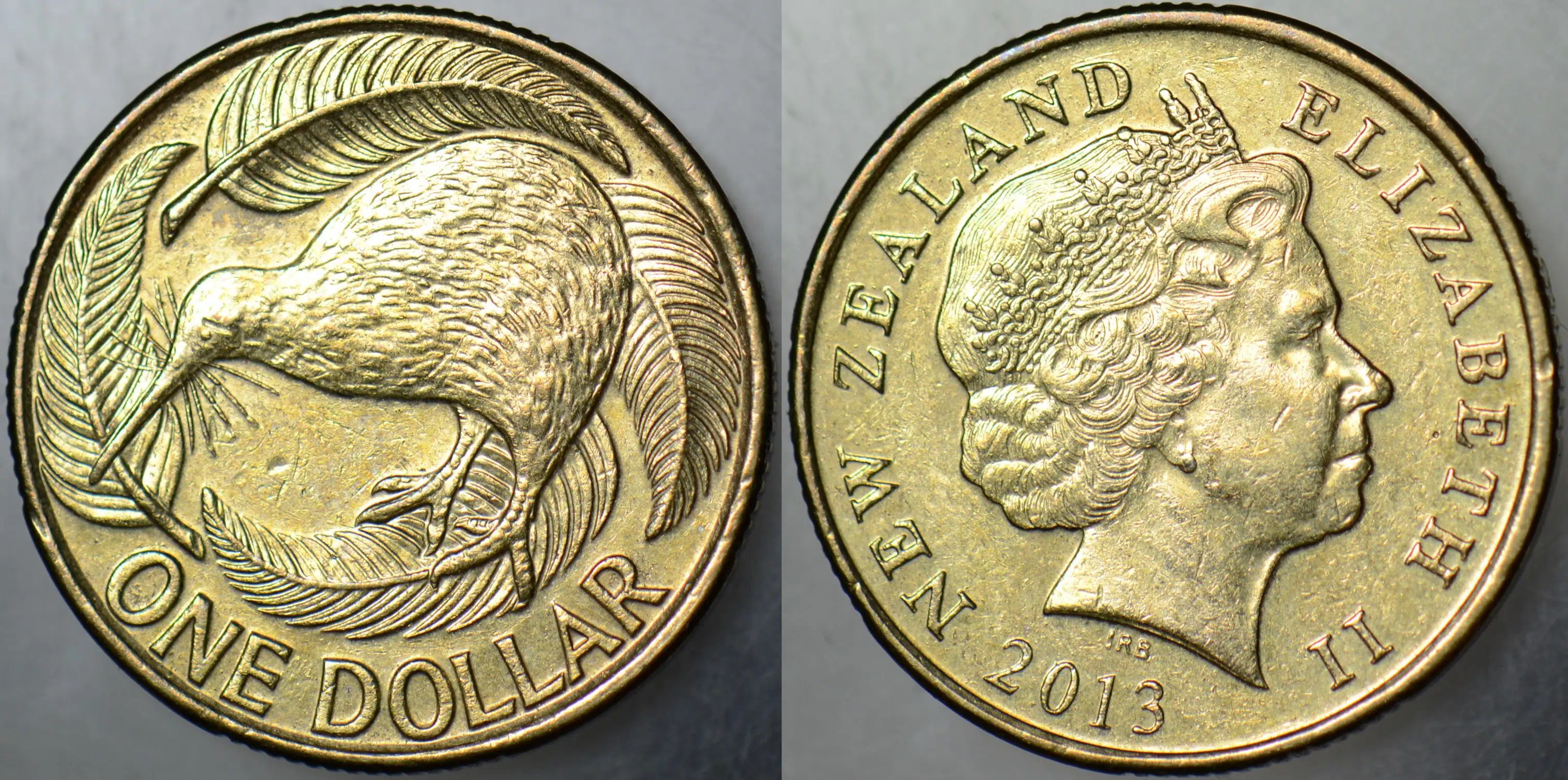 YENİ ZELANDA 1 DOLAR 2013 KİWİ TEMALI. KRALİÇE II. ELİZABETH.