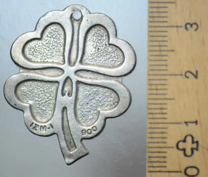 YONCA YAPRAĞI GÜMÜŞ KOLYE UCU 900 AYAR 1,70 GRAM.